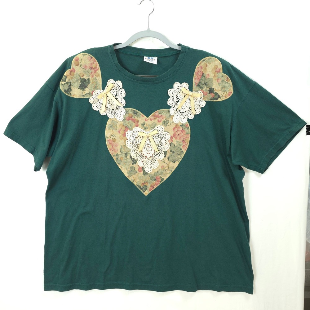 Vintage Floral Heart Tee Green Crochet Lace Applique Plus Size Cottagecore USA